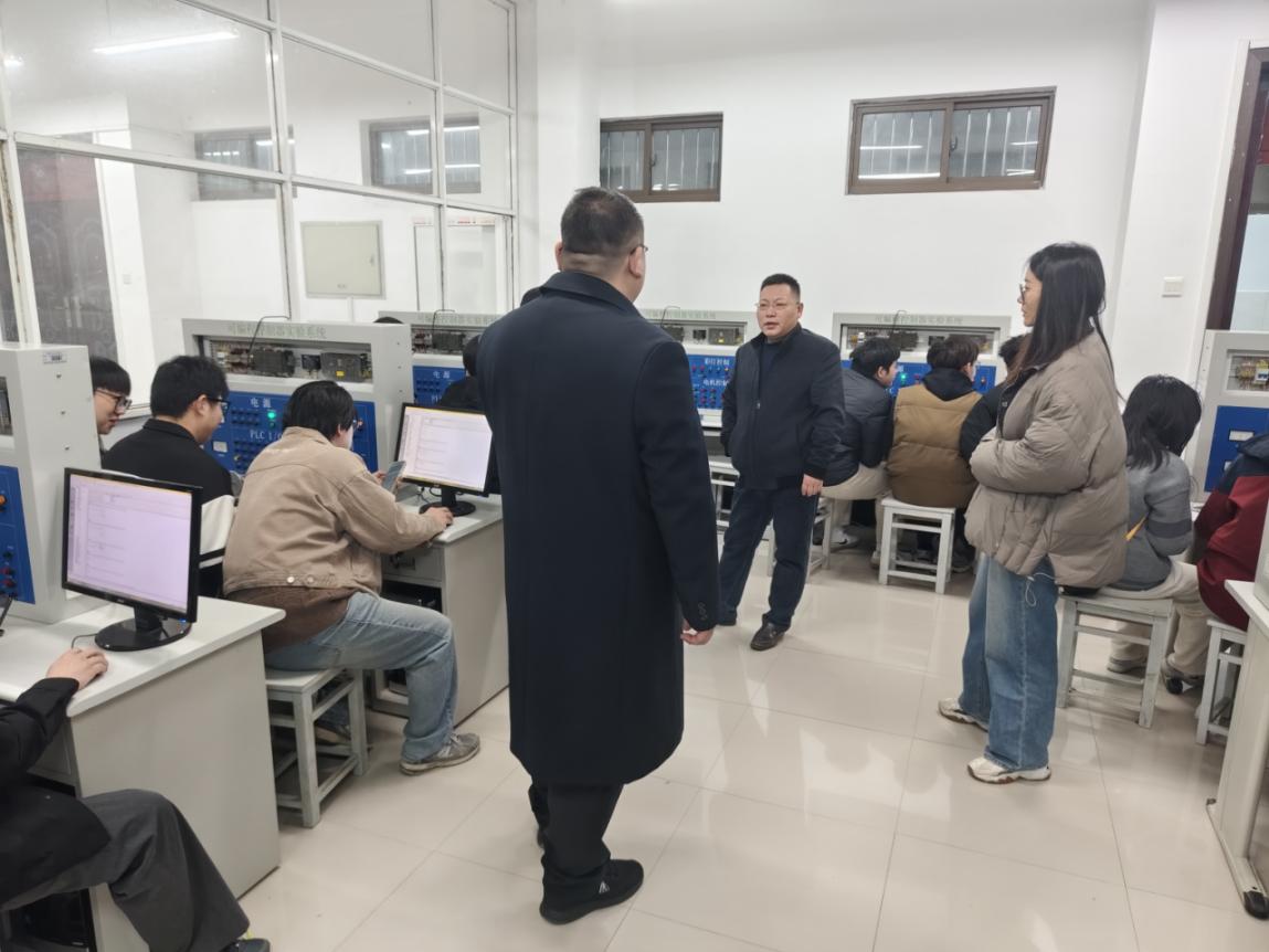 63558a860586c7d77e26ecac80b715d